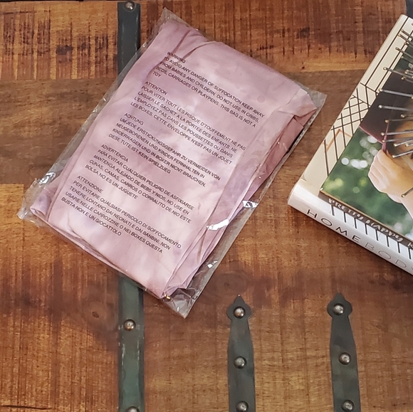 ๐ FINAL MARKDOWN - High Waistband Pink Tie Dye Yoga Leggings ๐ - Picture 3 of 9